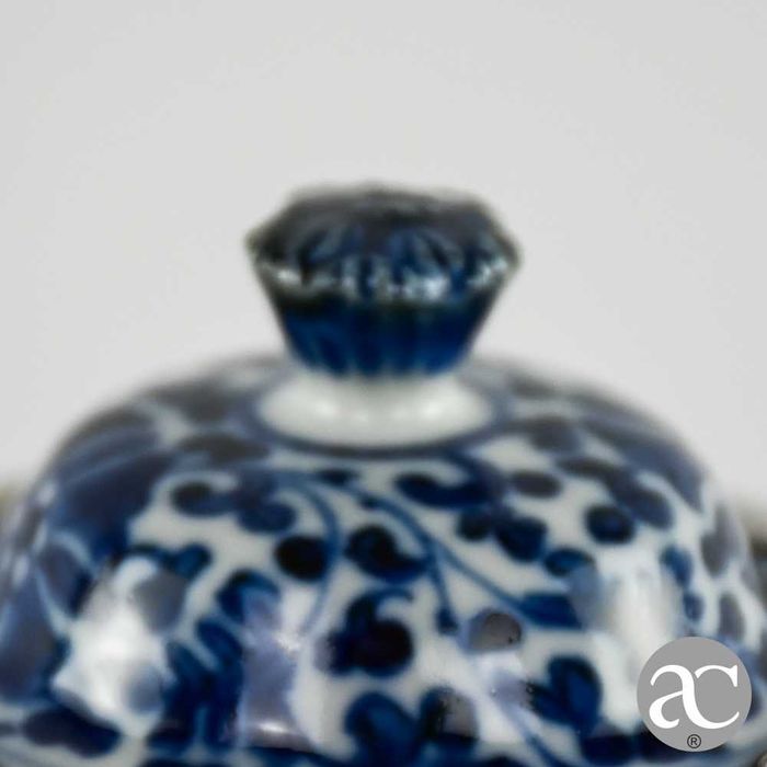 Pequeno pote em porcelana China e prata, Qianlong, séc. XVII / XVIII