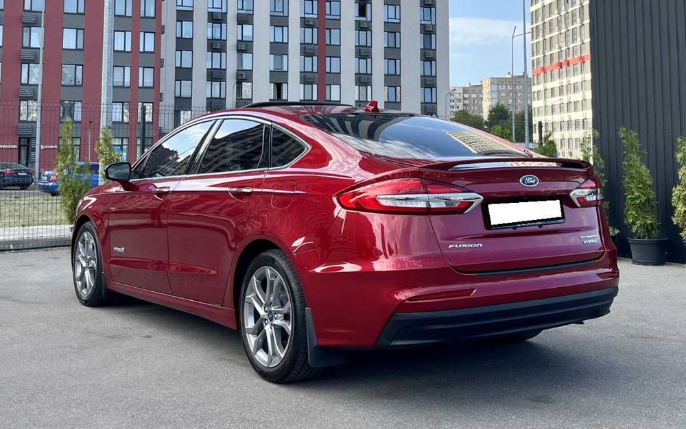 Аренда авто 5000грн Гібрид Fusion Camry Prius оренда под такси джета