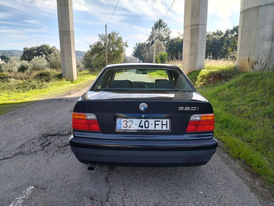 BMW E36 320i vanos (livrete)