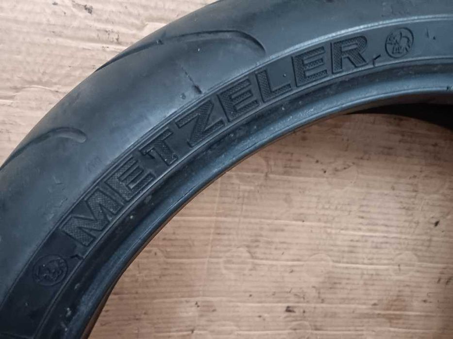 Pneu Metzeler Sportec M3 120/70ZR17