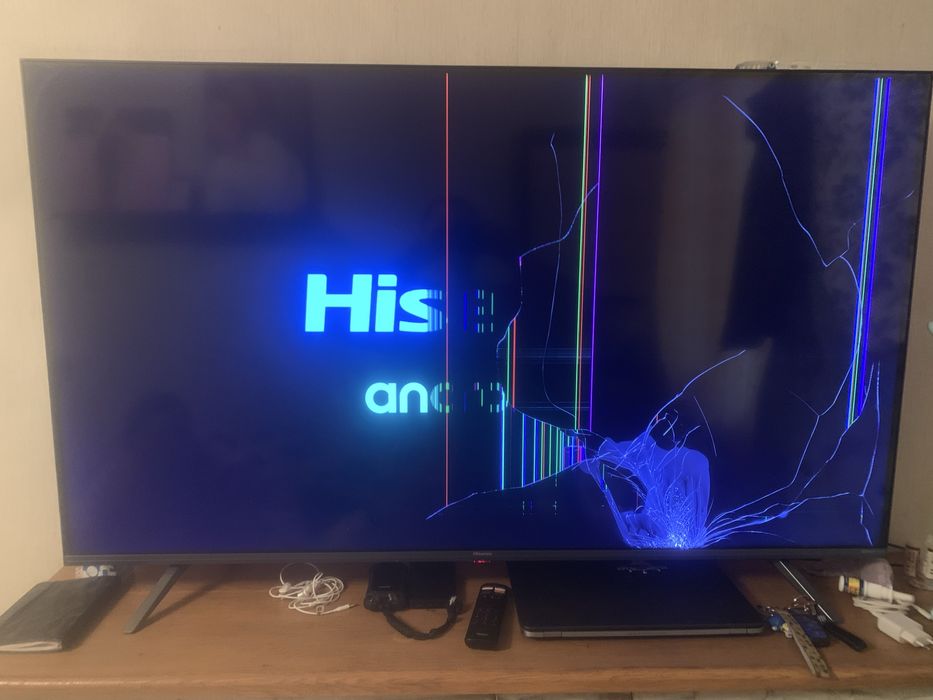 Продам Hisense 55A7400F разбитый/на запчасти целиком.