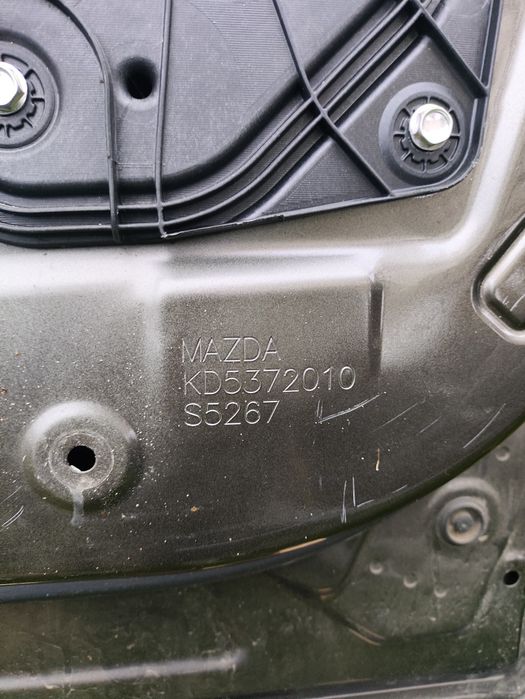 Drzwi tylne po prawe mazda