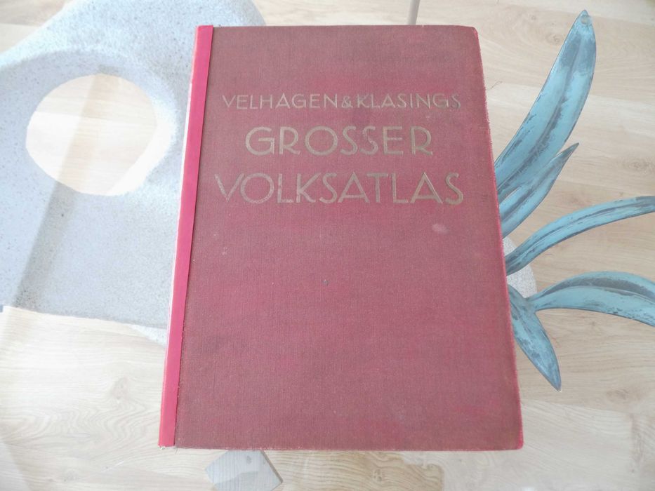 Atlas geograficzny. Rok wydania 1940.