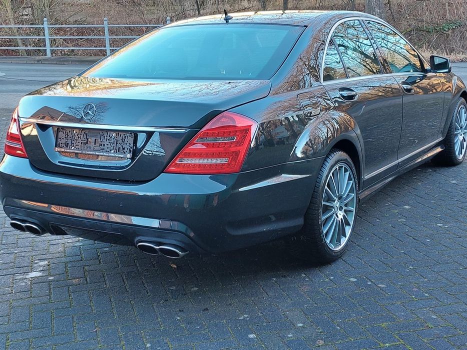 Sprzedam Mercedesa S .W221