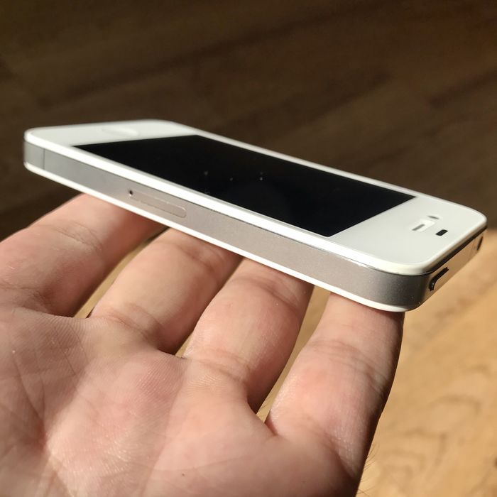 Рідкісний iPhone 4 8GB