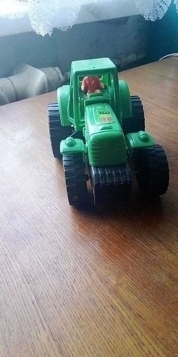 Продам детские игрушечные пластмассовые машинки