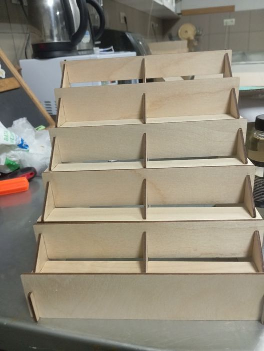 Гірка для товару 5 полиць