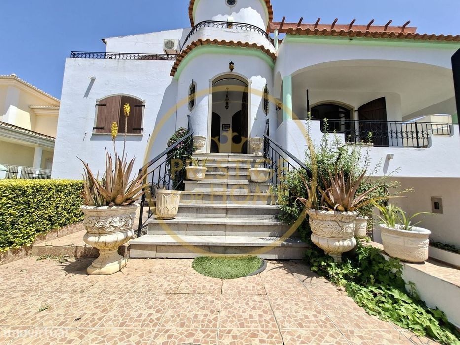 Moradia de T5 com Vista Mar em Loulé