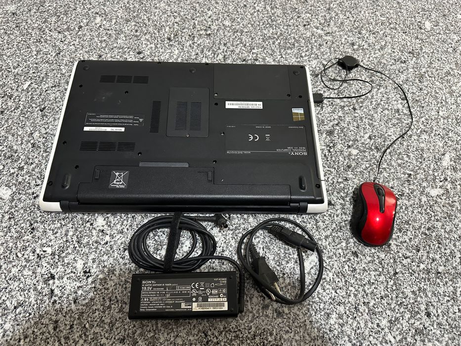 Portátil Sony Vaio Branco, 15.6 polegadas HD