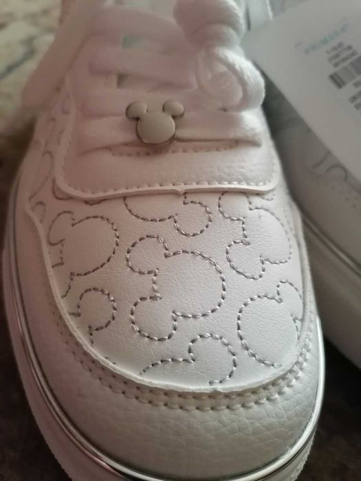 Кроссовки Primark 38р