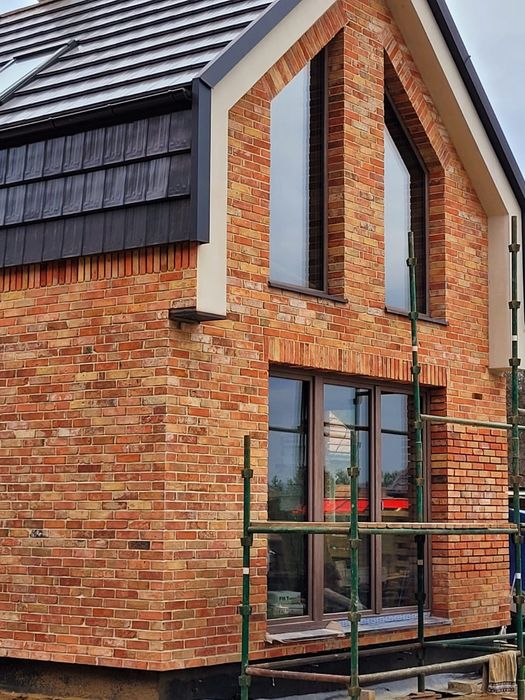 Płytki z cegieł rozbiórkowych elewacyjne