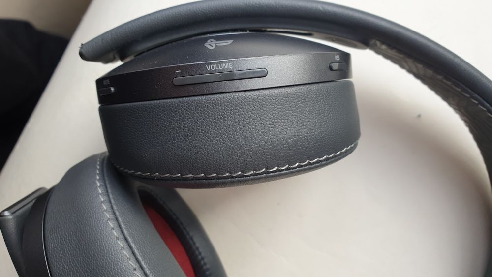 headset SONY Gold Limited Edition The Last of Us Part II