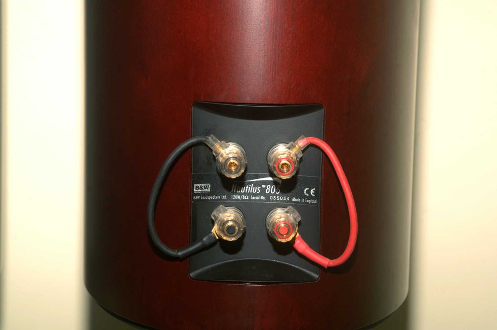 Colunas B&W Nautilus 805