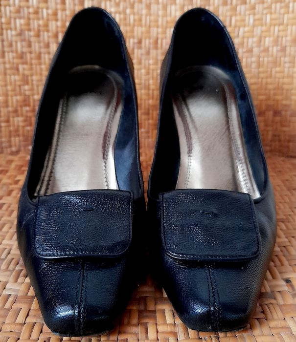 Sapatos Boss pretos, de salto alto. Tamanho 38,5