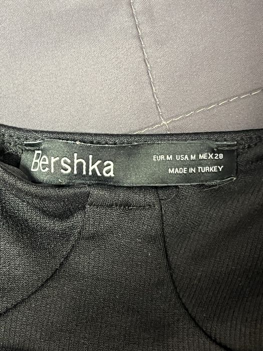 Чорне жіноче плаття