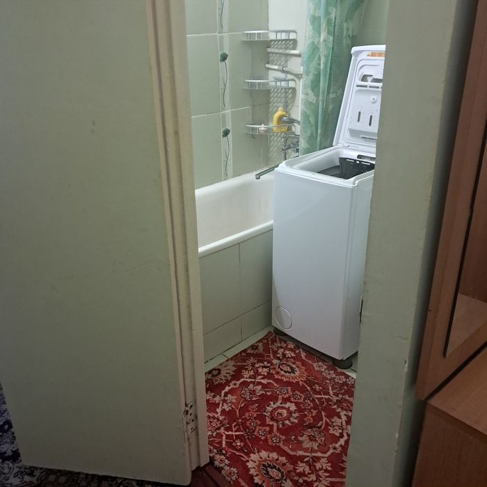 Гарна однокімнатна квартира в Херсоні . Вікна на Миколаїв .
