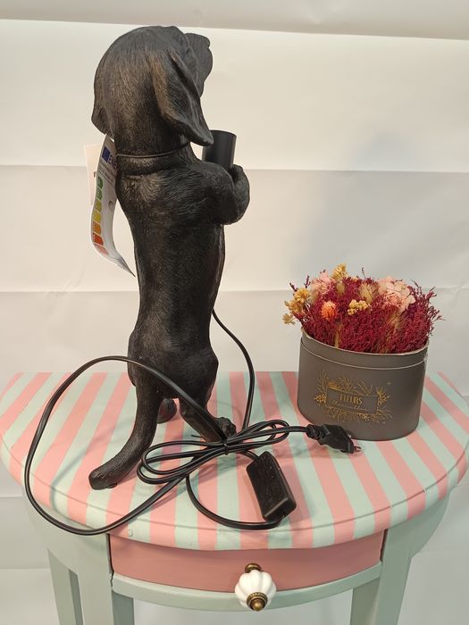 Candeeiro de mesa em forma de cão - NOVO