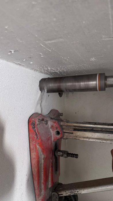 Furos de Carote para Ar Condicionado