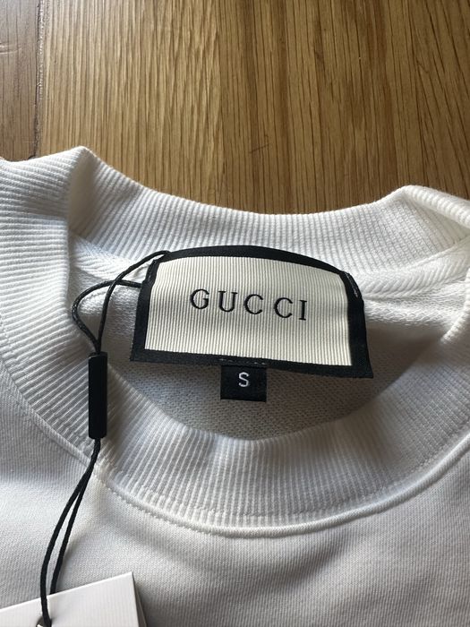 Camisola branca grande qualidade