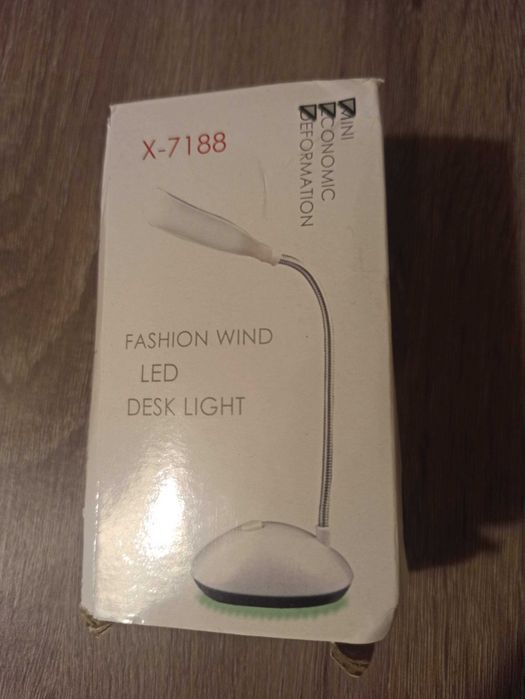Mini candeeiro LED