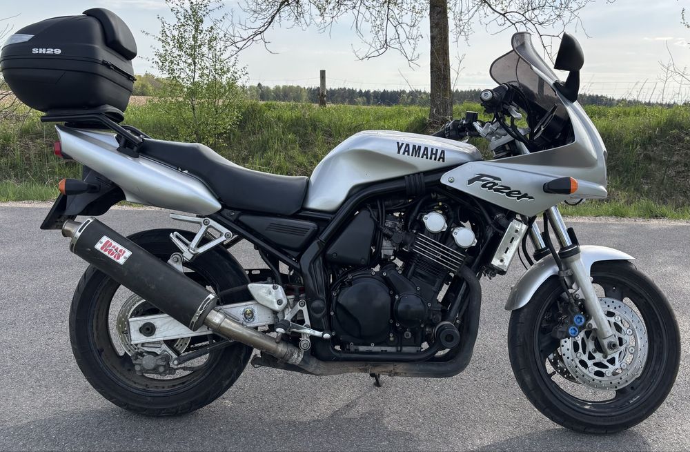Yamaha FZS 600 FAZER na kat. A2 34 kW