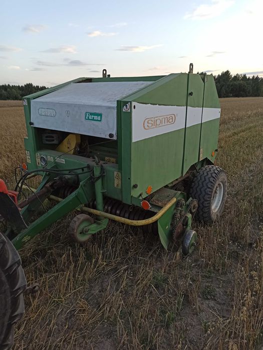 Massey Ferguson 255 + Prasa Sipma 279/1