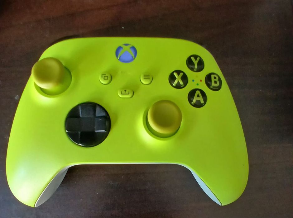 Xbox series s 512gb 3 comandos originais