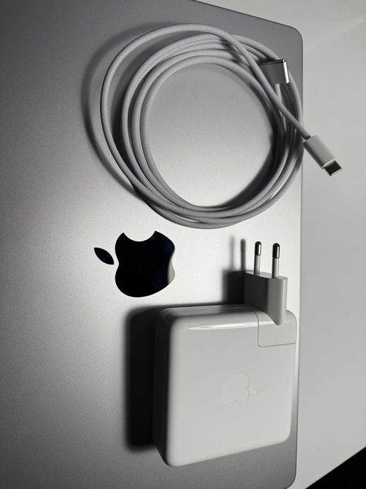 MacBook Pro 14” M1 Pro | 16GB RAM | 1TB SSD | Like new