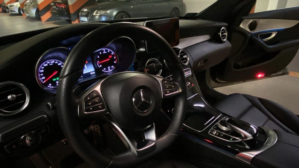 Mercedes C200 4Matic  9G-Tronic  AMG  *SALON POLSKA*  BEZWYPADKOWY