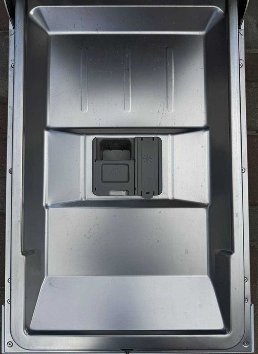 Посудомийна машина Logik LDWE45W20N (вузька, 45 см)