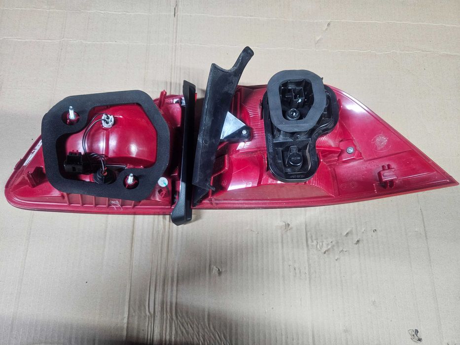 Lampa tylna lewa strona VW Touareg 7p