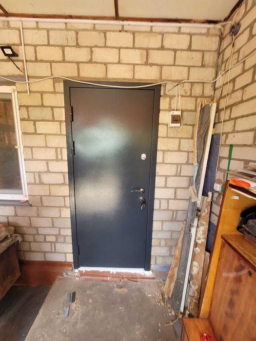 Вхідні вуличні двері.  Можливий НЕСТАНДАРНЫЙ розмір (Входные двери)