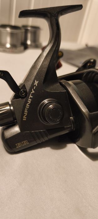 Kołowrotki DAIWA Infinity 5000 BR Wolny Bieg Szpule Zapasowe