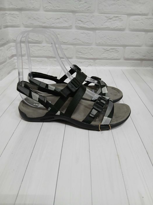 Чорні сандалі Merrell District J004190 для жінок