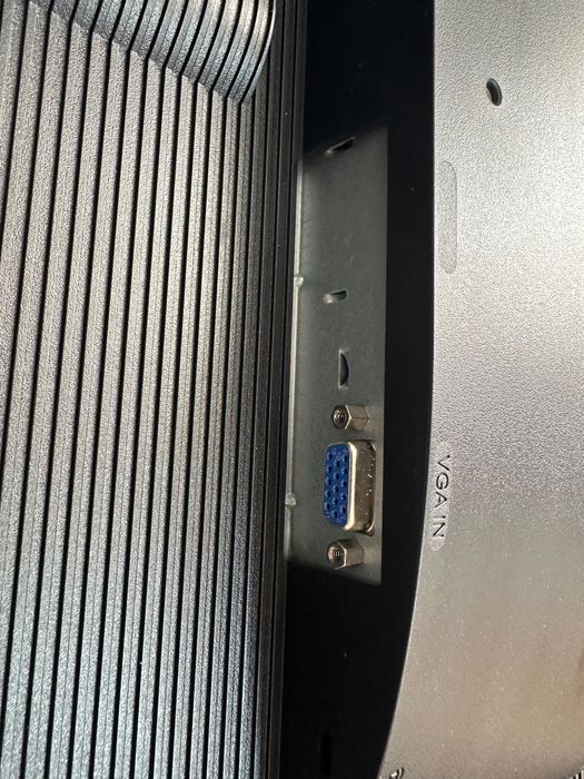 Acer 20” та Asus