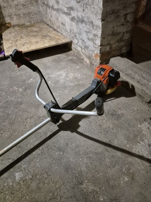 Kosa spalinowa dolmar