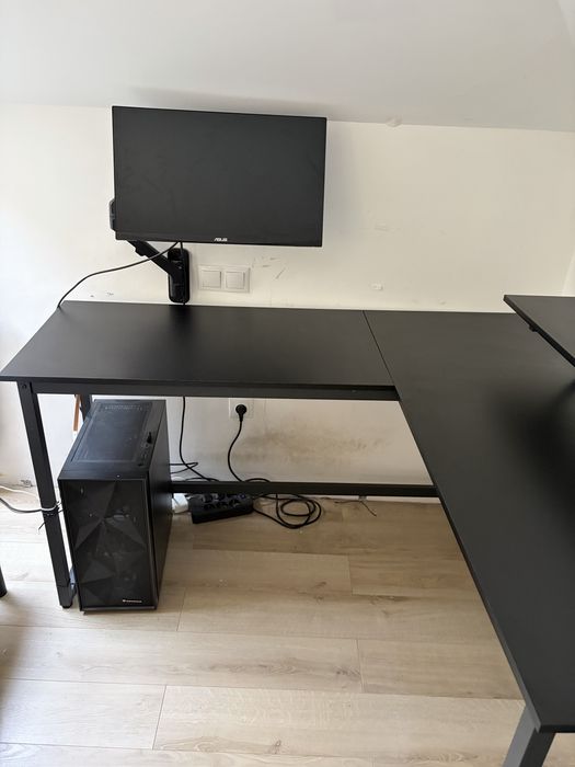 Biurko narożne gameingowe czarne