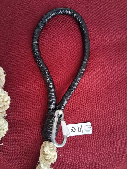 Trela para cão, biodegradável e reciclável, feita à mão.