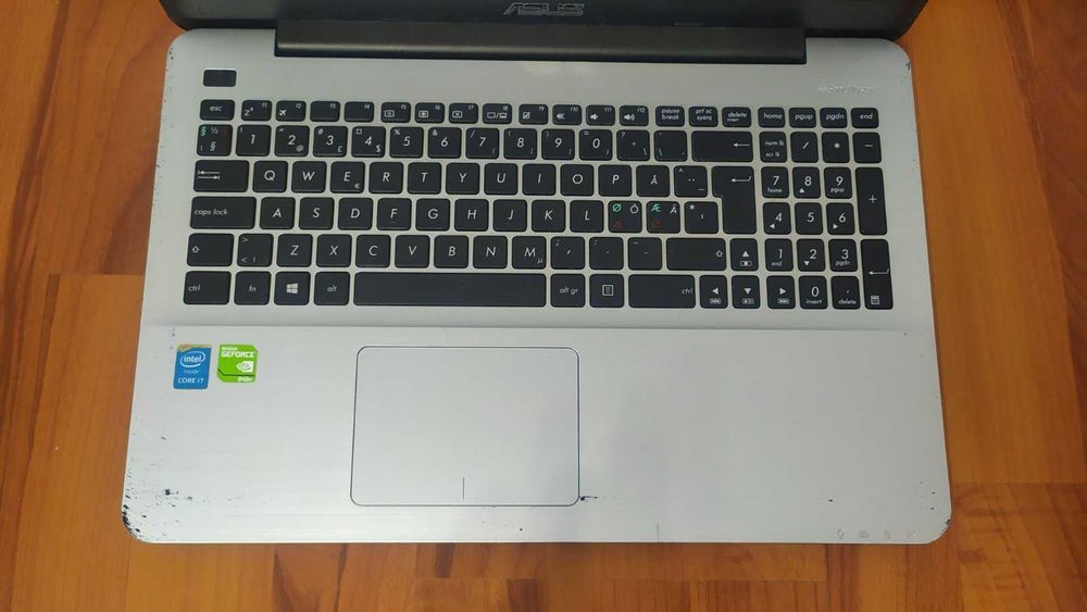 Ноутбук  Asus X555L _i7-5500U/GeForce 920M_Робочий на запчастини!
