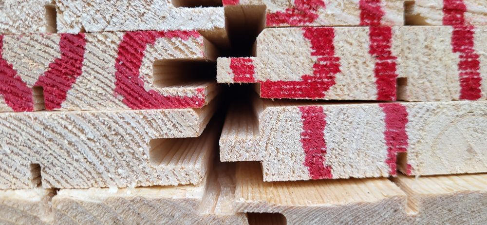 Deska 18x146 podbitka boazeria elewacyjna nadbitka V faza softline 19