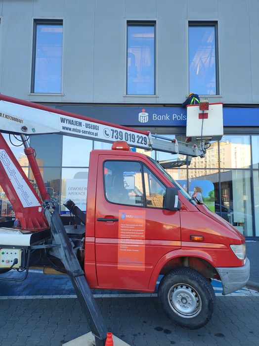 Usługi podnośnikiem koszowym  zwyżka podnośnik koszowy wynajem 16-26m