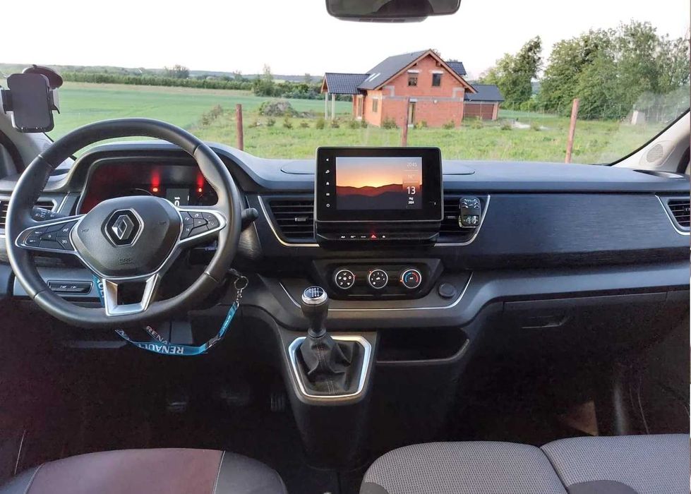 Wynajem busa 9 osobowego