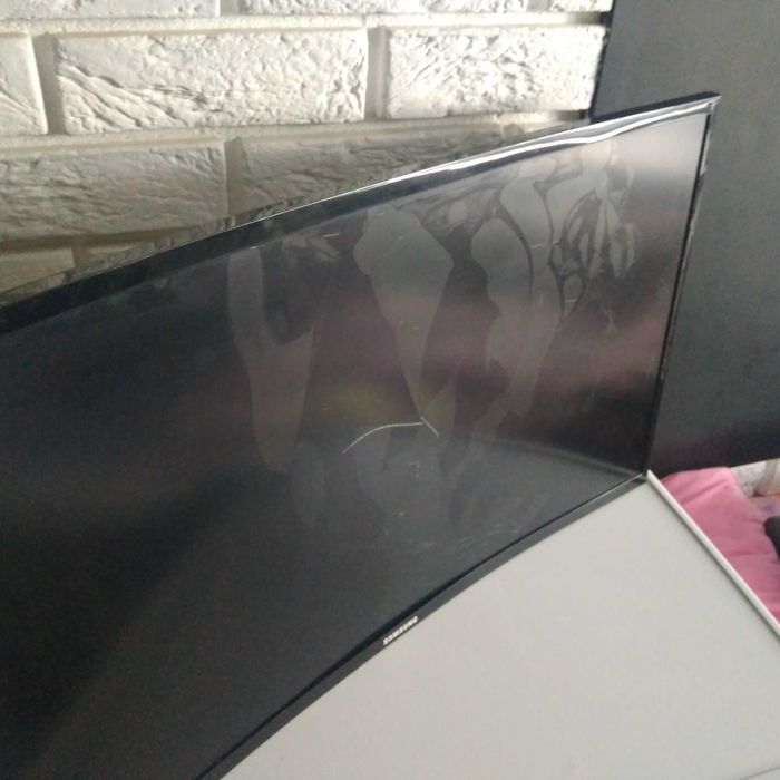 Монітор Samsung LC27F396FHIXCI