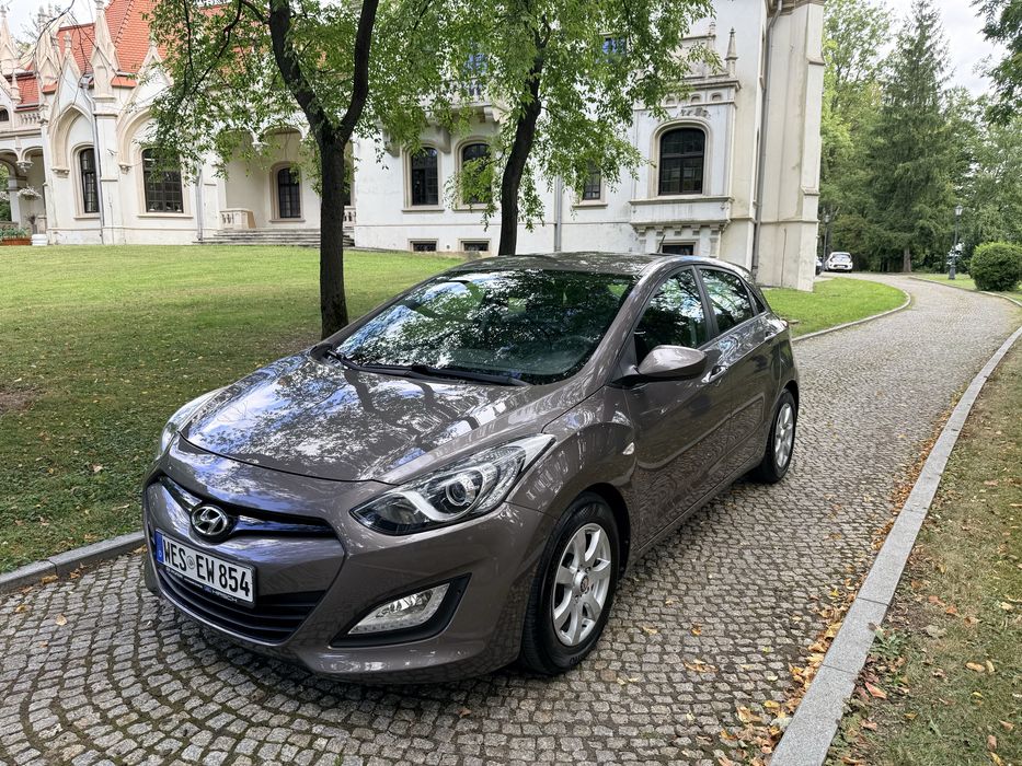 HYUNDAI i30 1.4 B MPI 100 KM | 2013 | 143 800 KM stan perfekcyjny oryginalny lakier
