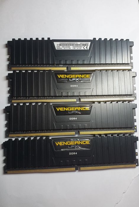 Corsair vengeance lpx 4x4 3000