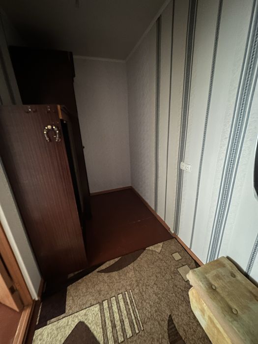 Алмазний 4- та поліклініка 3 окремі кімнати