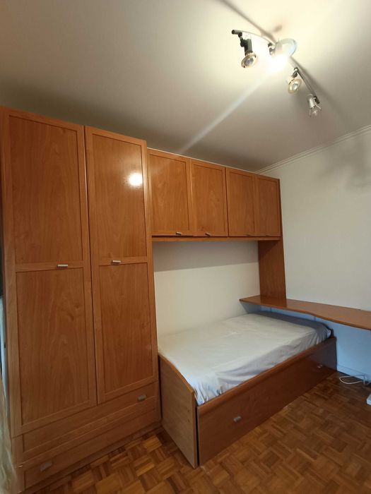 Mobília de quarto de solteiro