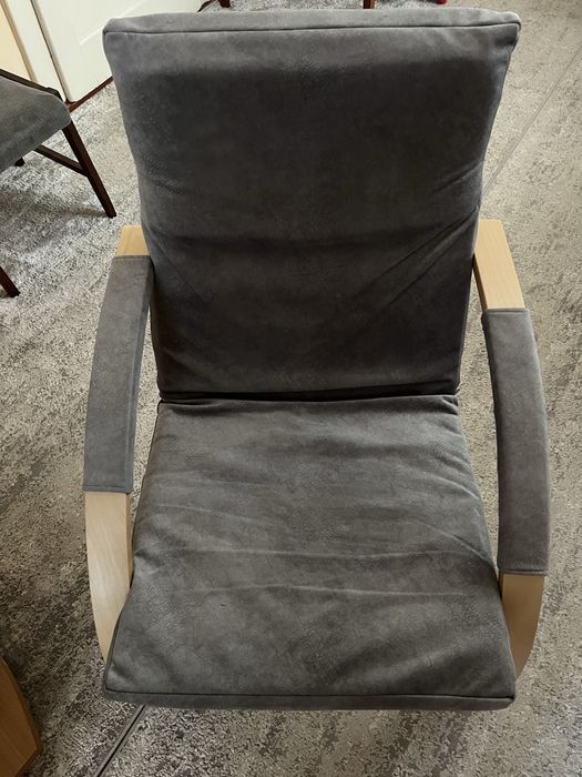 Зручне крісло з натуальної сировини