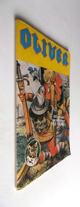 Colecção Tigre 243 | Oliver - Com poster