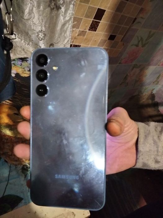 Продам самсунг 15А